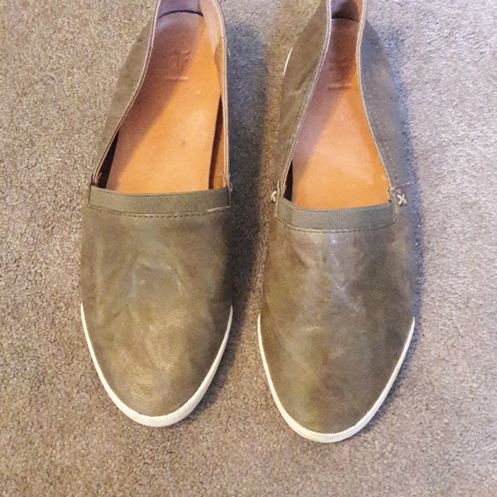 Frye women's slip-ons size 9
